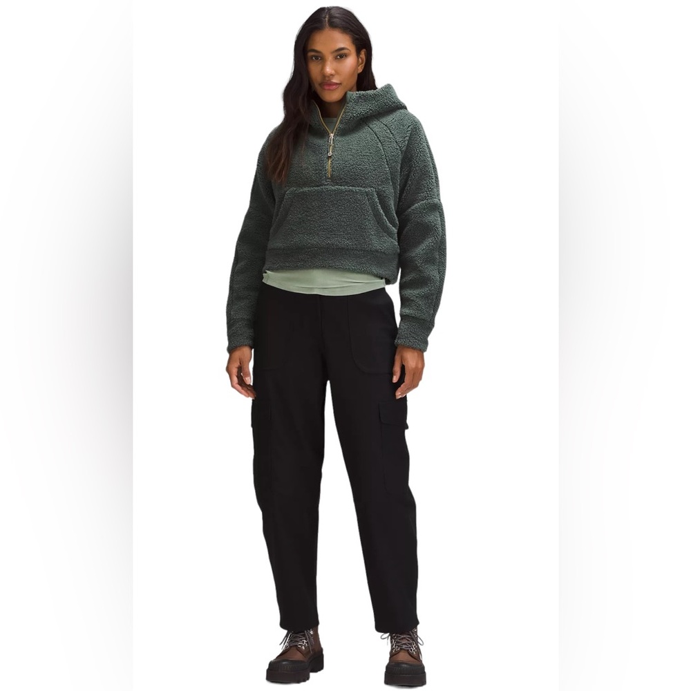 Lululemon Light Utilitech Cargo Pocket High-Rise Pant | Size 32 | Black | NWT